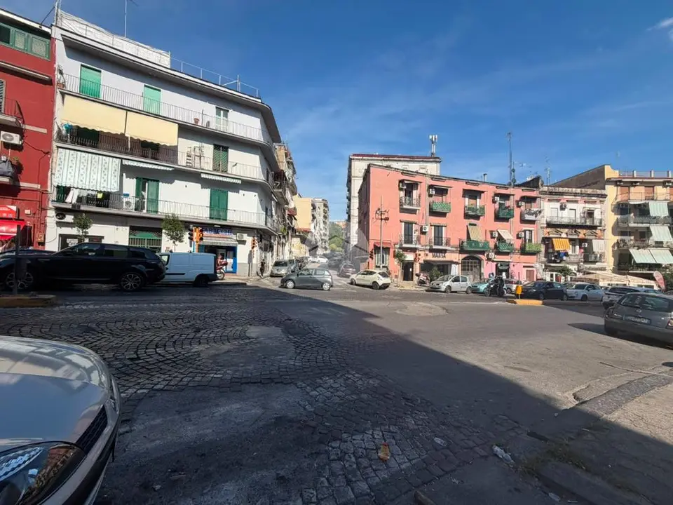 Bilocale in vendita a Napoli