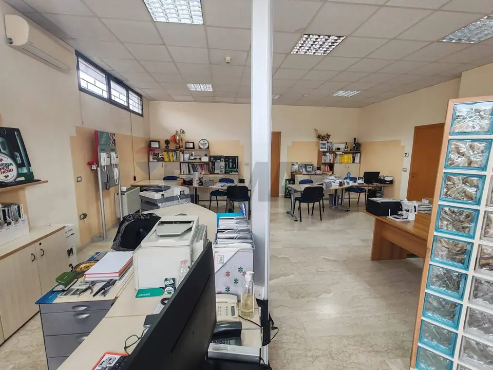 Locale Commerciale in Vendita a Pescara