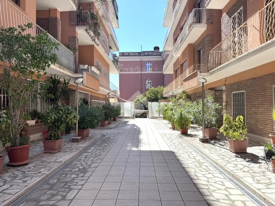 Trilocale in vendita a Roma