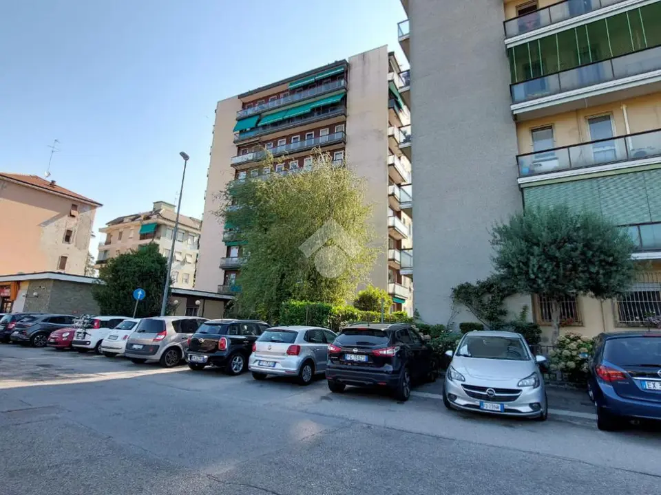 Box / posti auto in vendita a Abbiategrasso