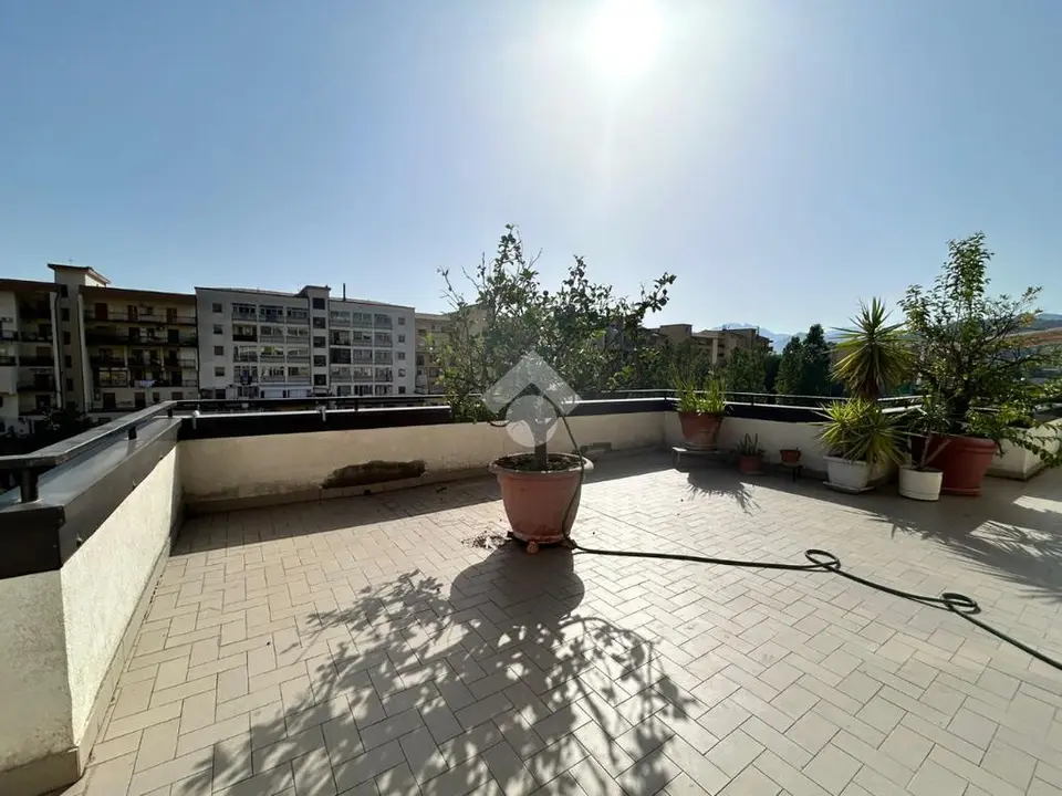 5 locali in vendita a Salerno