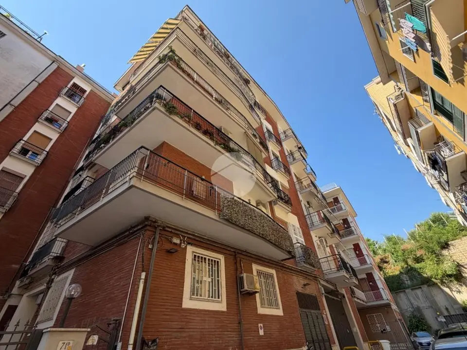 Quadrilocale in vendita a Napoli