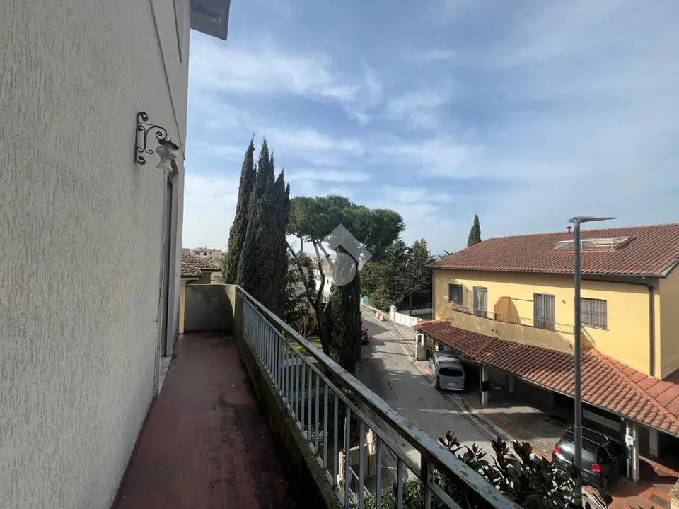 Quadrilocale in vendita a Campi Bisenzio