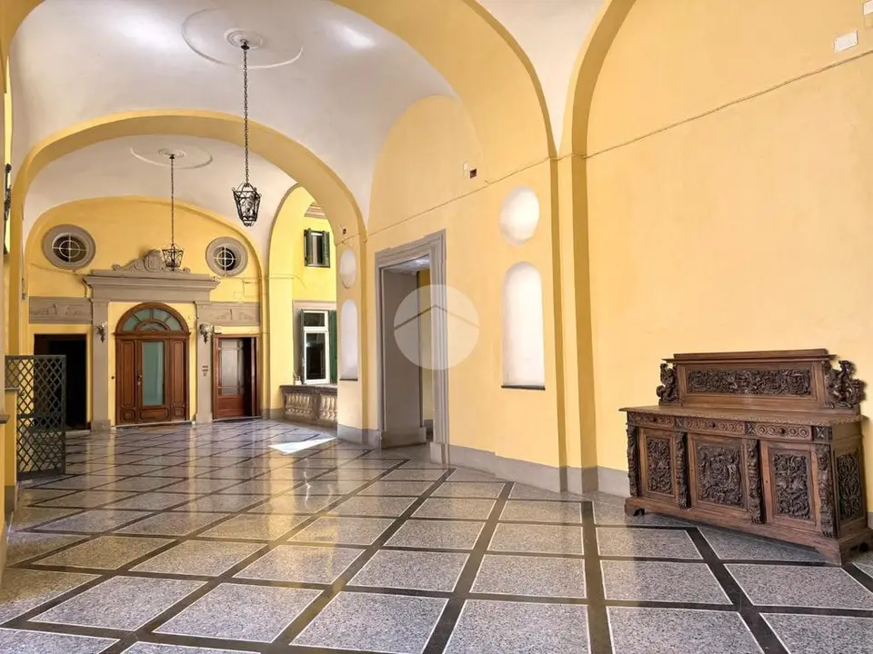 Quadrilocale in affitto a Napoli