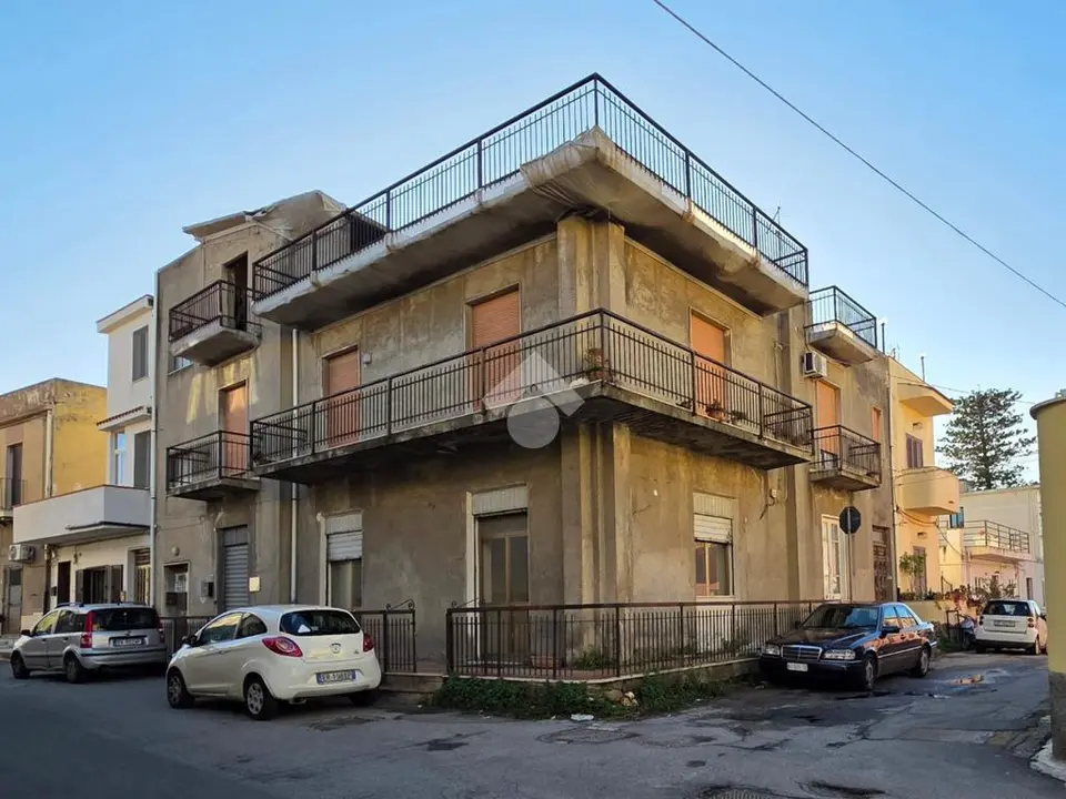 Quadrilocale in vendita a Reggio Di Calabria