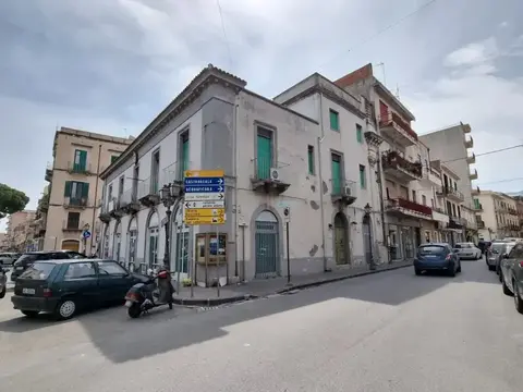 Appartamento in VIA UMBERTO I 266, Barcellona Pozzo di Gotto (ME)