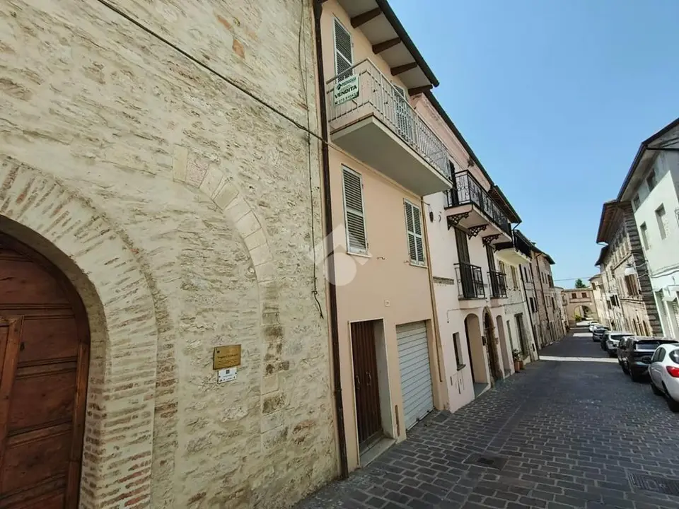 Casa semindipendente in vendita a Sigillo