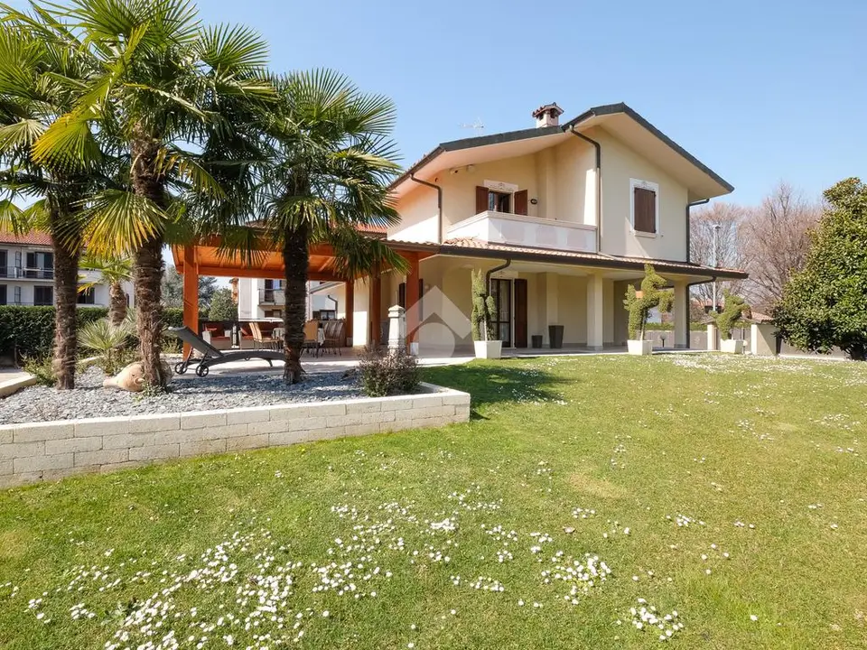 Villa singola in vendita a Bonate Sopra
