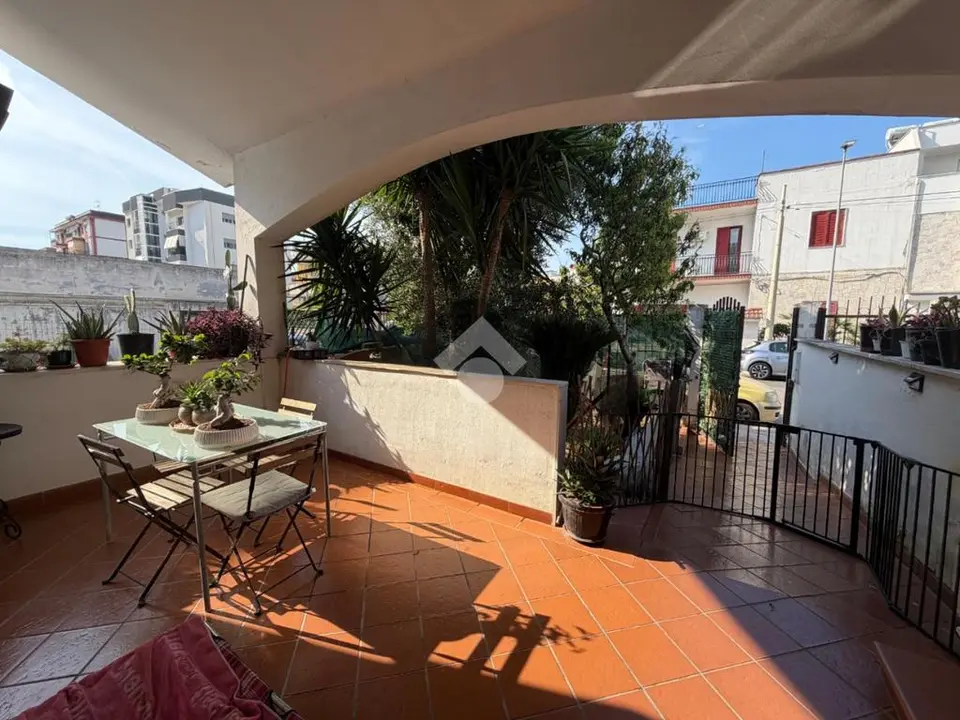 Casa semindipendente in vendita a Bari
