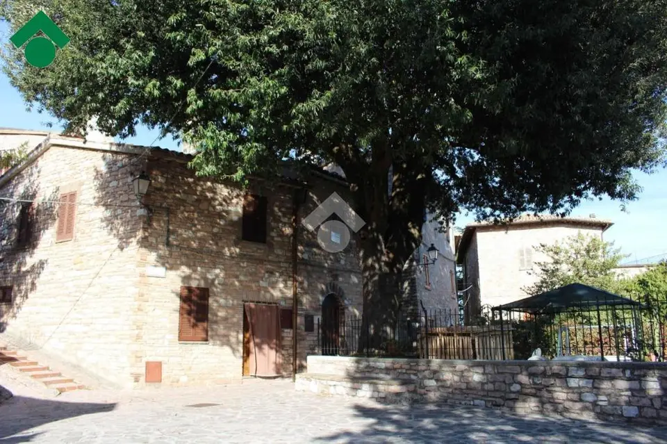 Casa semindipendente in vendita a Spello