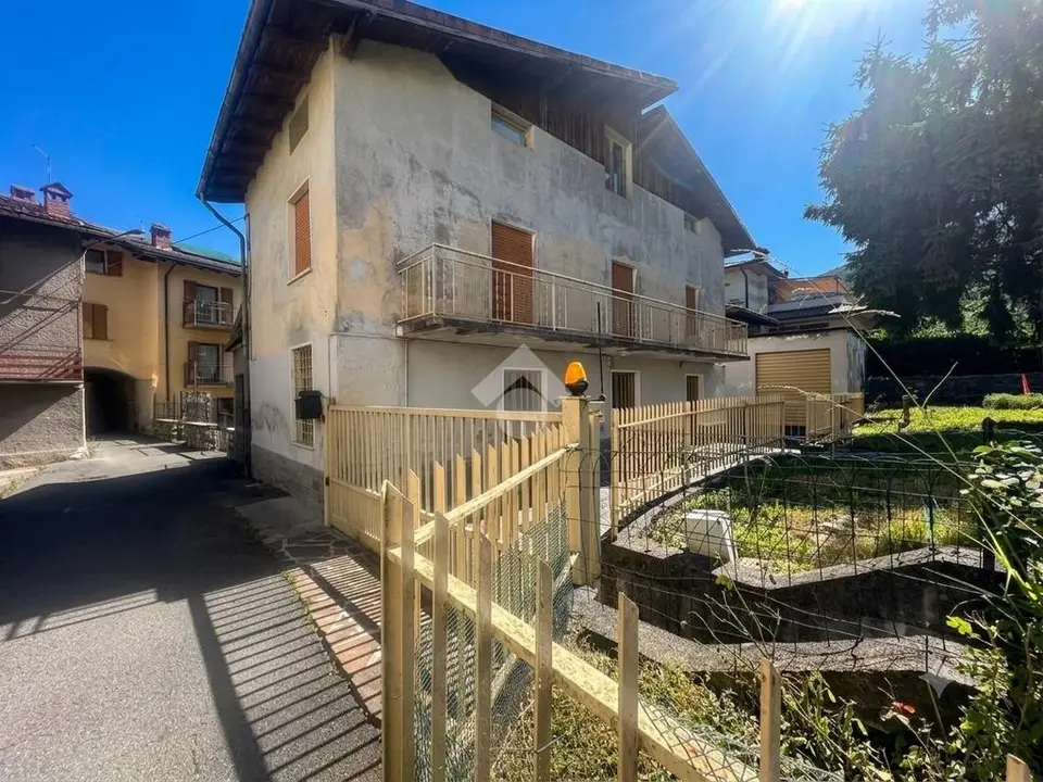 Trilocale in vendita a Pisogne