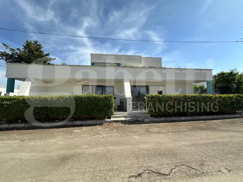 Appartamento in c.da Diana Marina, Ostuni (BR)