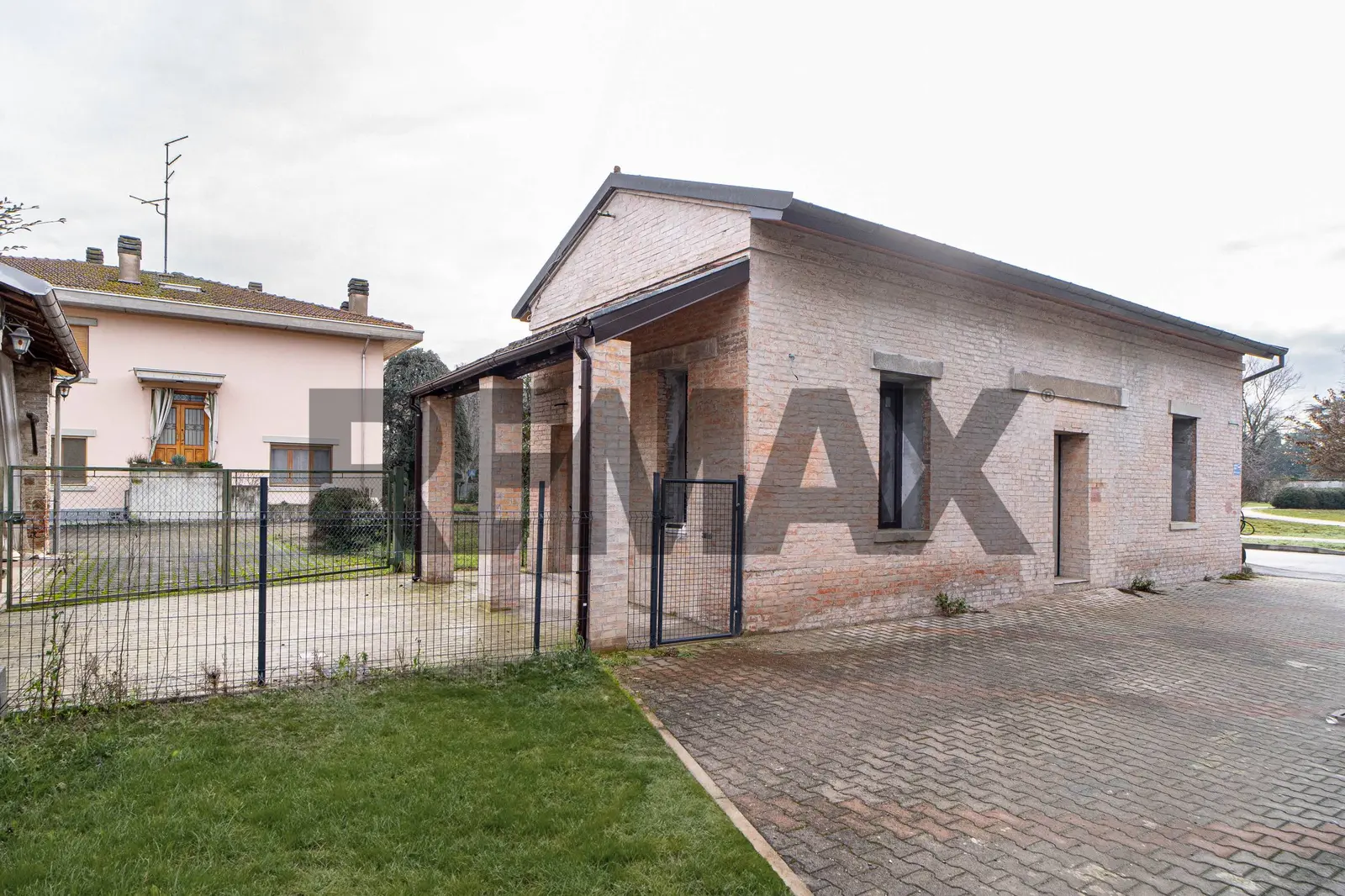 Casa Indipendente in Vendita a Parma