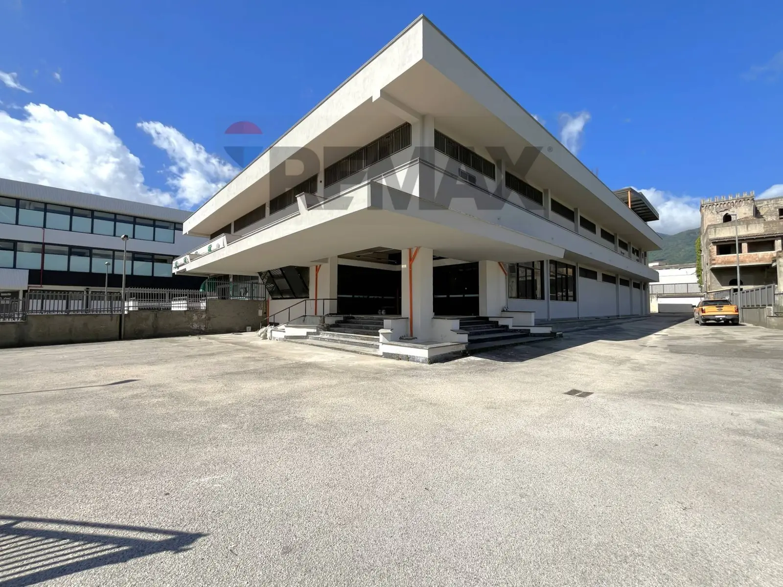 Capannone Industriale in Affitto a San Giuseppe Vesuviano