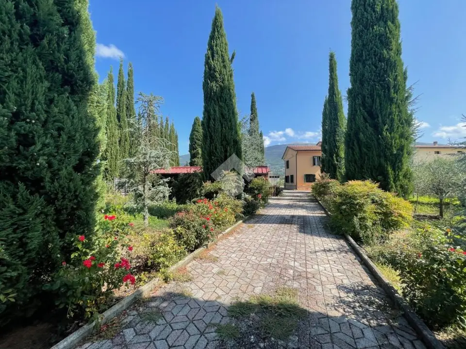 Casa semindipendente in vendita a Assisi