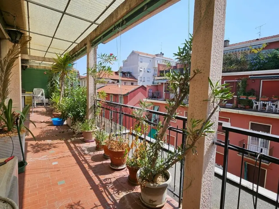 Quadrilocale in affitto a Milano