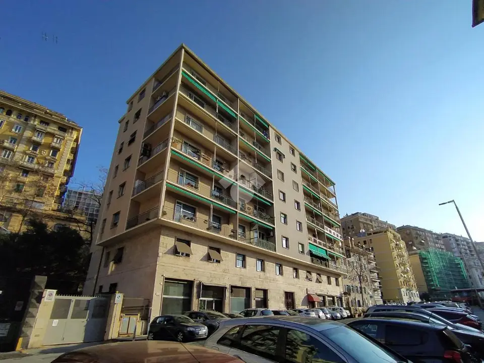 5 locali in vendita a Genova
