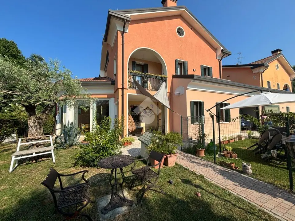 Porzione di quadrifamiliare in vendita a San Giorgio Delle Pertiche