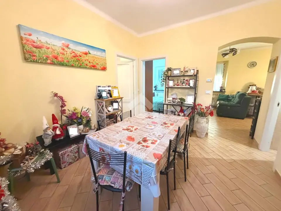 Quadrilocale in vendita a Serra Riccò