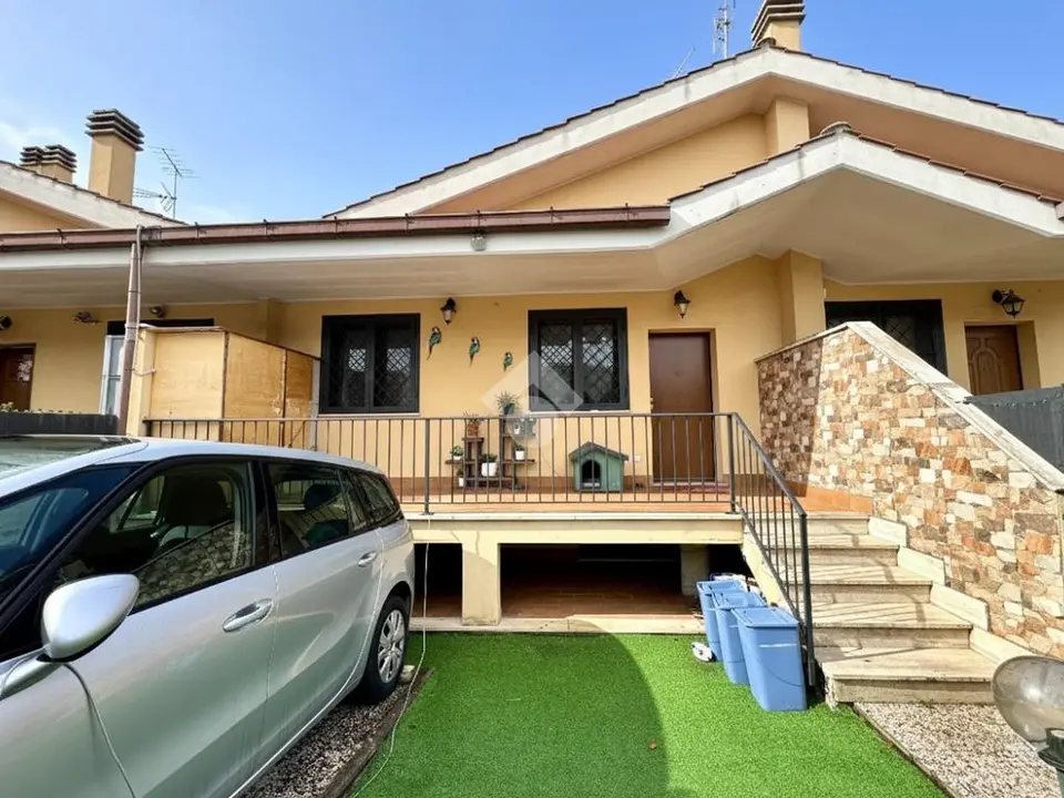 Villa a schiera in vendita a Roma