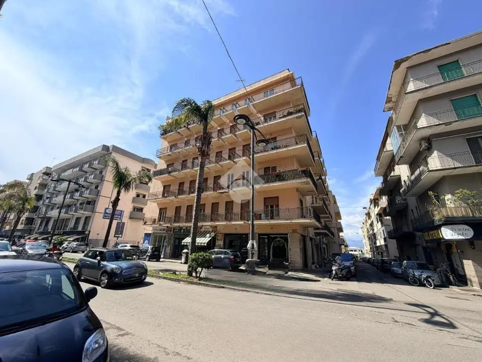 Trilocale in vendita a Reggio Di Calabria