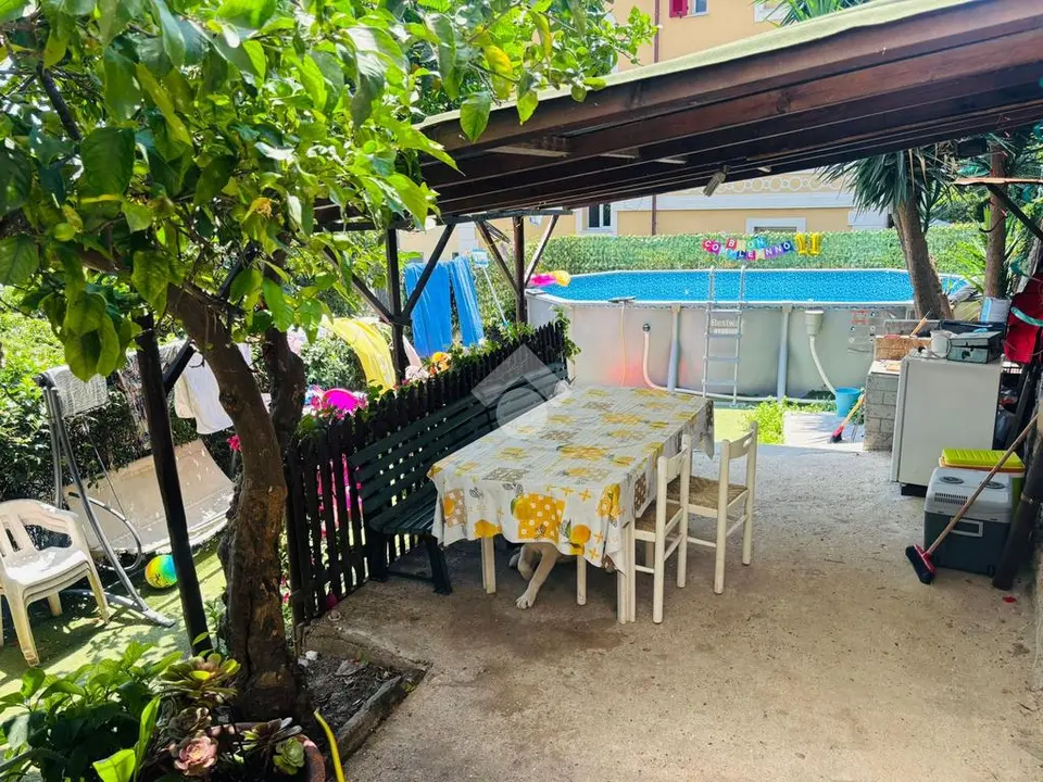5 locali in vendita a Rapallo