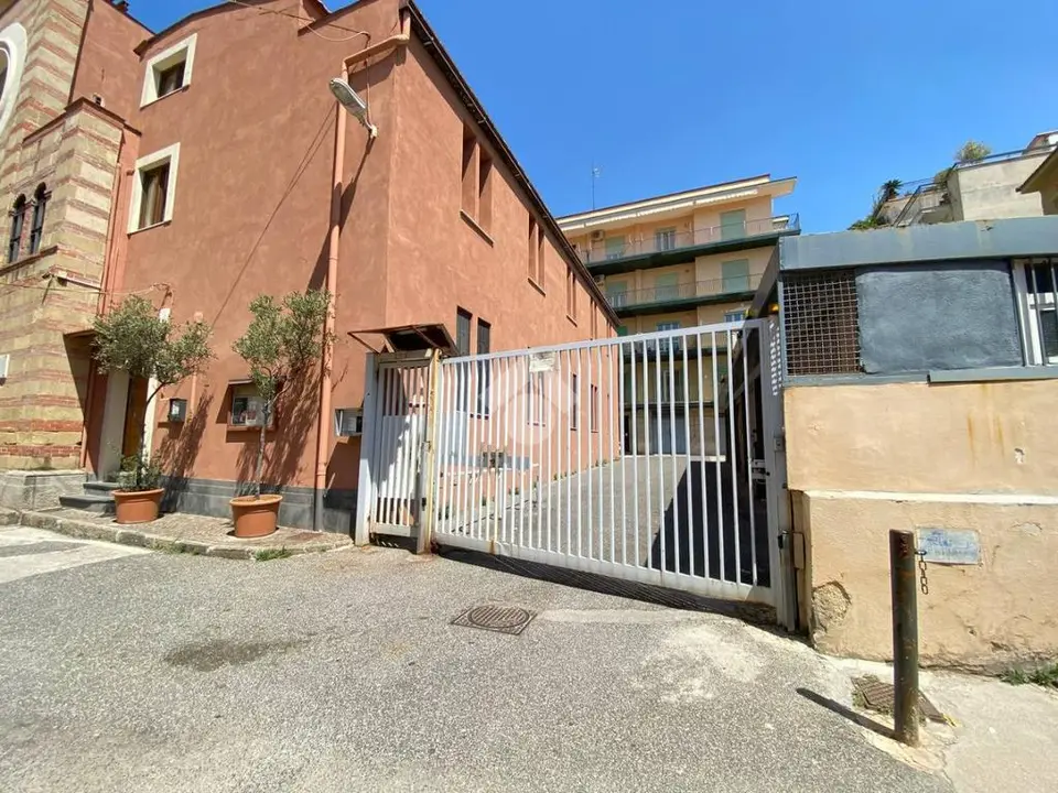 Quadrilocale in vendita a Pozzuoli