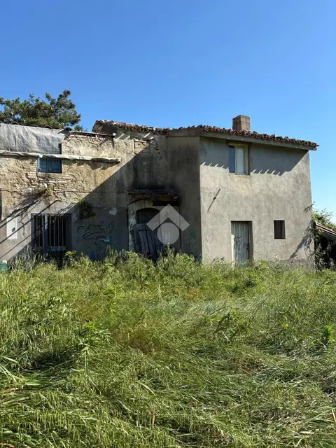 Casa indipendente in vendita a Vicoli