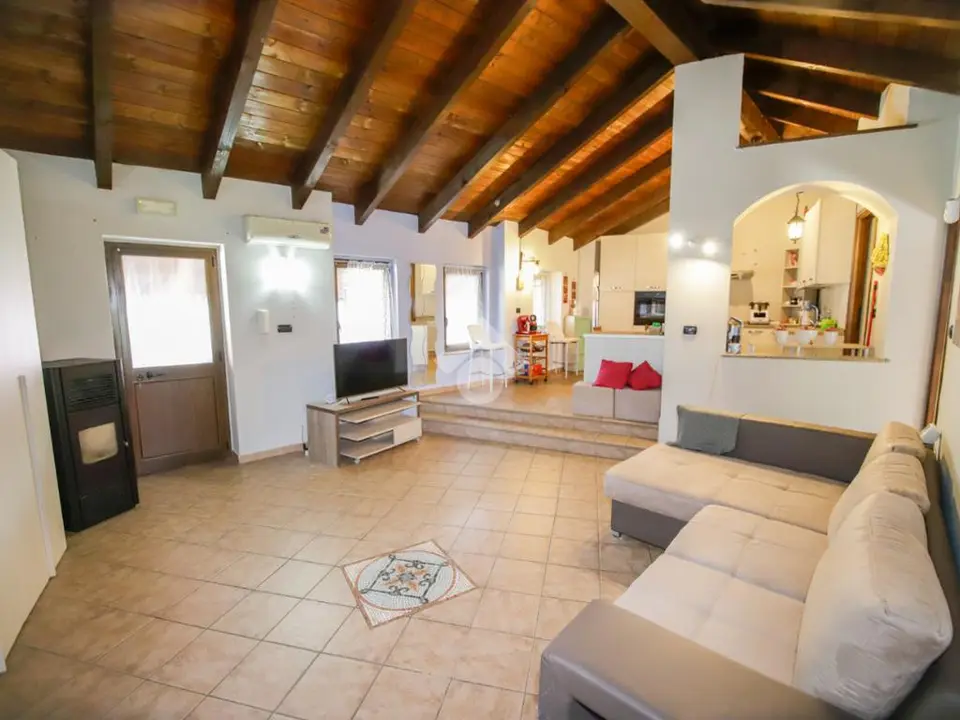 Casa semindipendente in vendita a Rivarolo Canavese