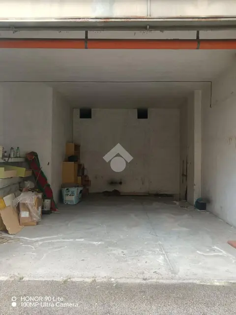 Box / posti auto in vendita a Scafati