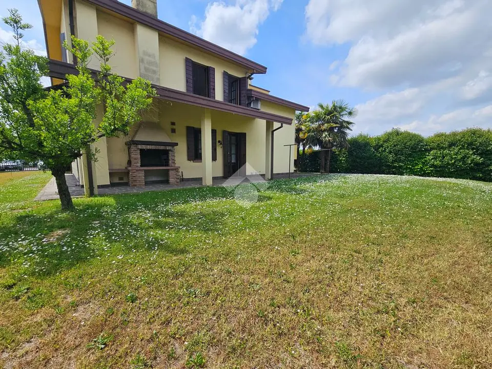 Villa singola in vendita a Fiesso D'Artico