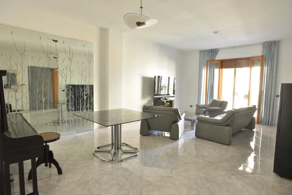 Appartamento in Via Cardassi 71, Bari (BA)