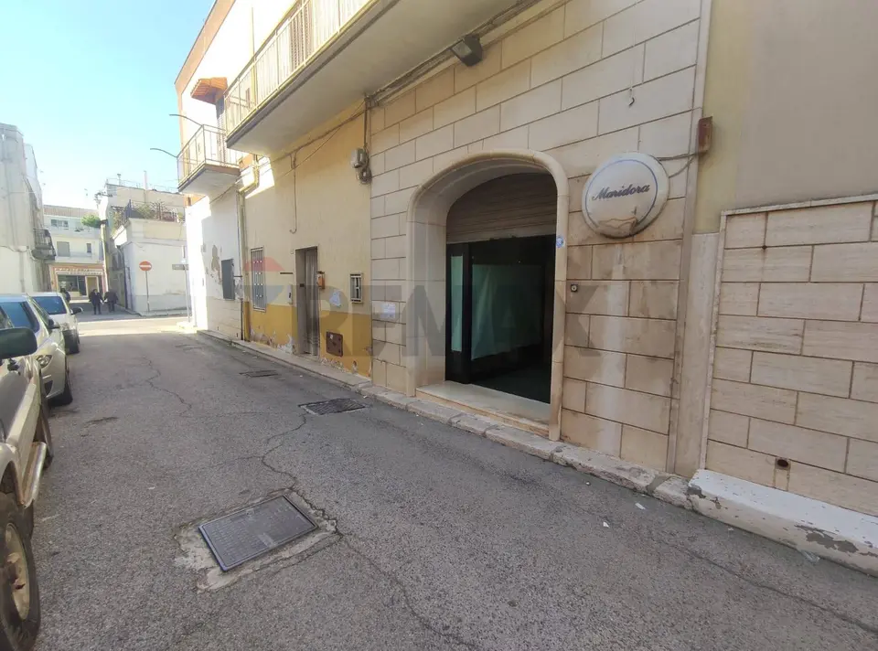 Locale Commerciale in Vendita a Laterza
