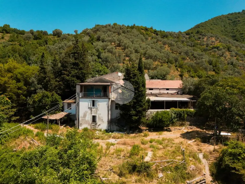 Casa indipendente in vendita a Pellezzano