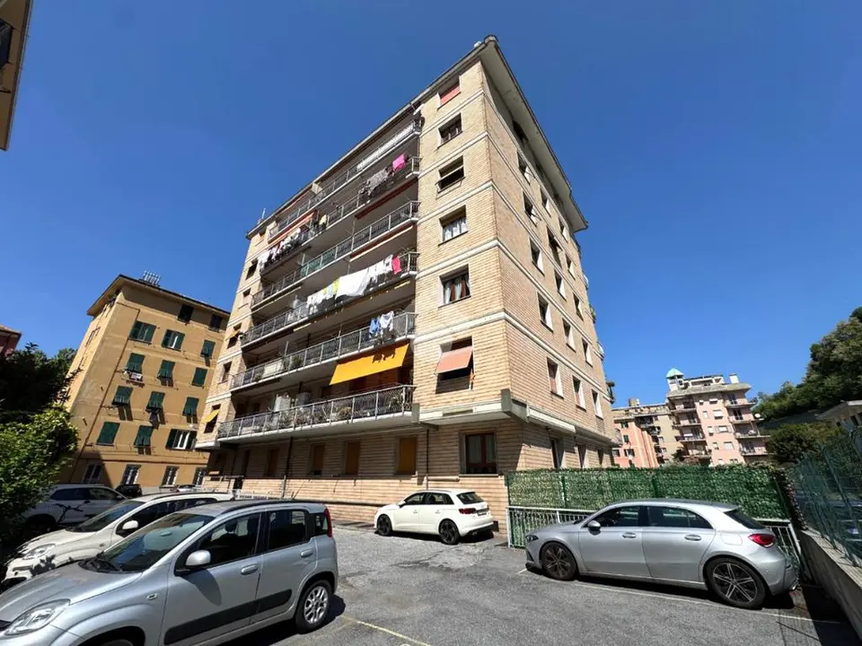 Quadrilocale in vendita a Genova