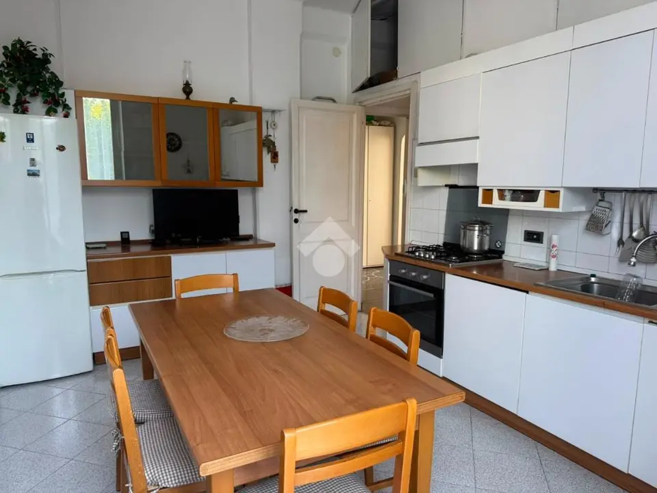 Quadrilocale in vendita a Genova