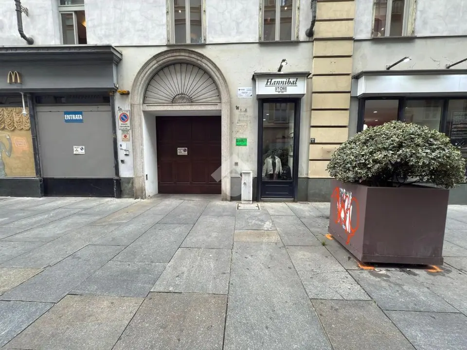 Box / posti auto in affitto a Torino