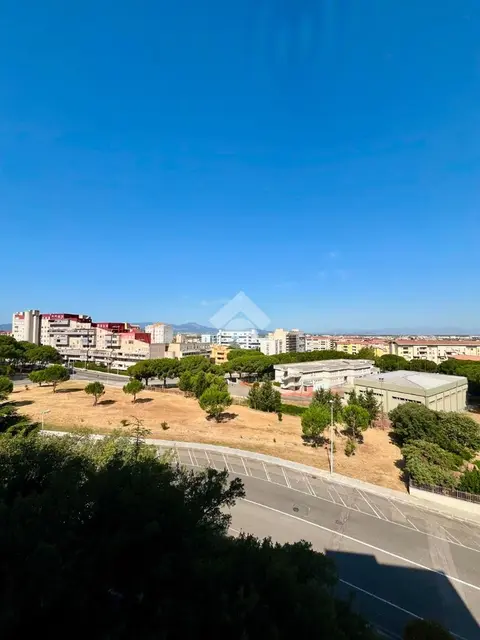 5 locali in vendita a Cagliari