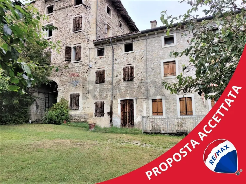 Porzione di casa in Vendita a Farra di Soligo