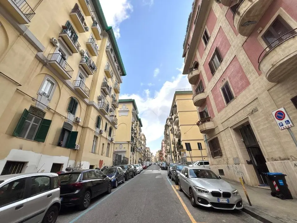 5 locali in vendita a Napoli