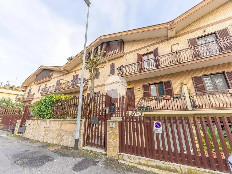 Villa a schiera in vendita a Roma