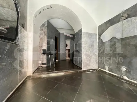 Negozio in Via Duomo s.n.c., Gaeta (LT)