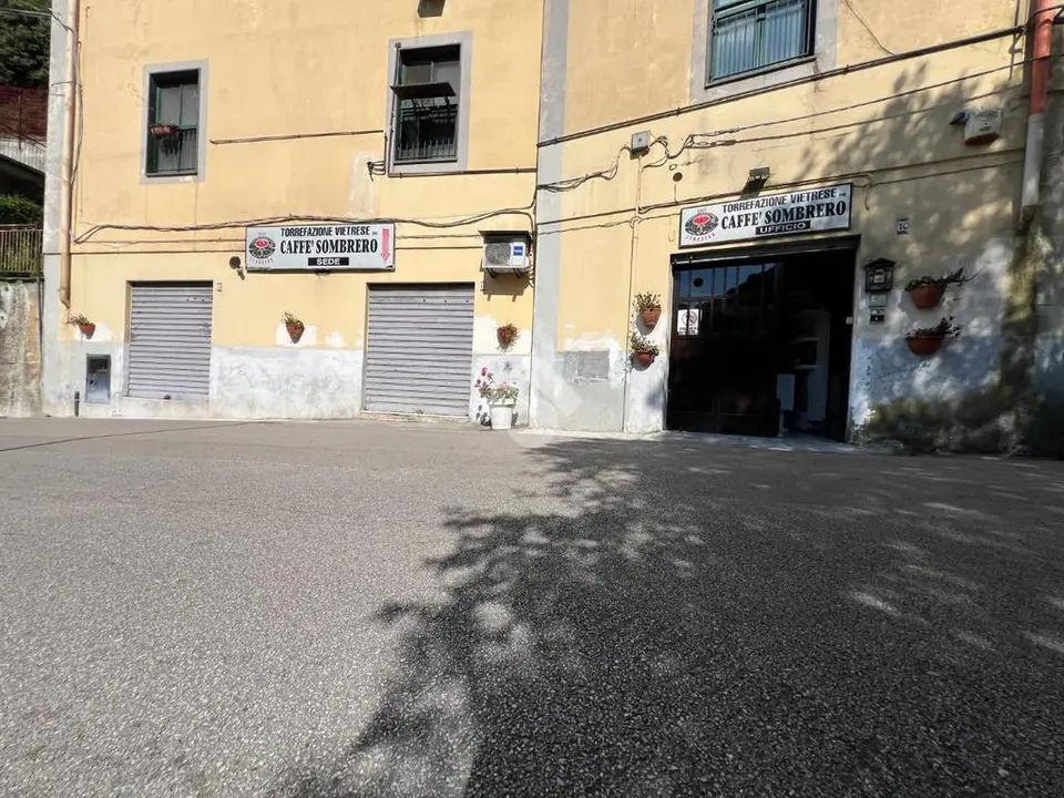 Garage zum Kauf in Vietri Sul Mare