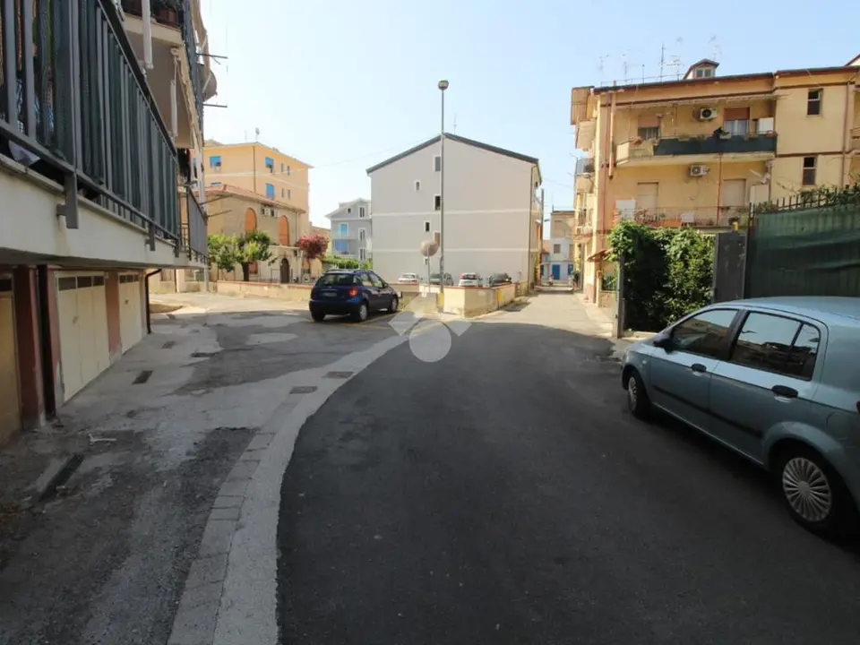 Garage zum Kauf in Agropoli