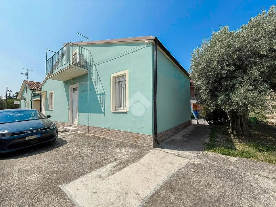 Casa semindipendente in vendita a Cepagatti
