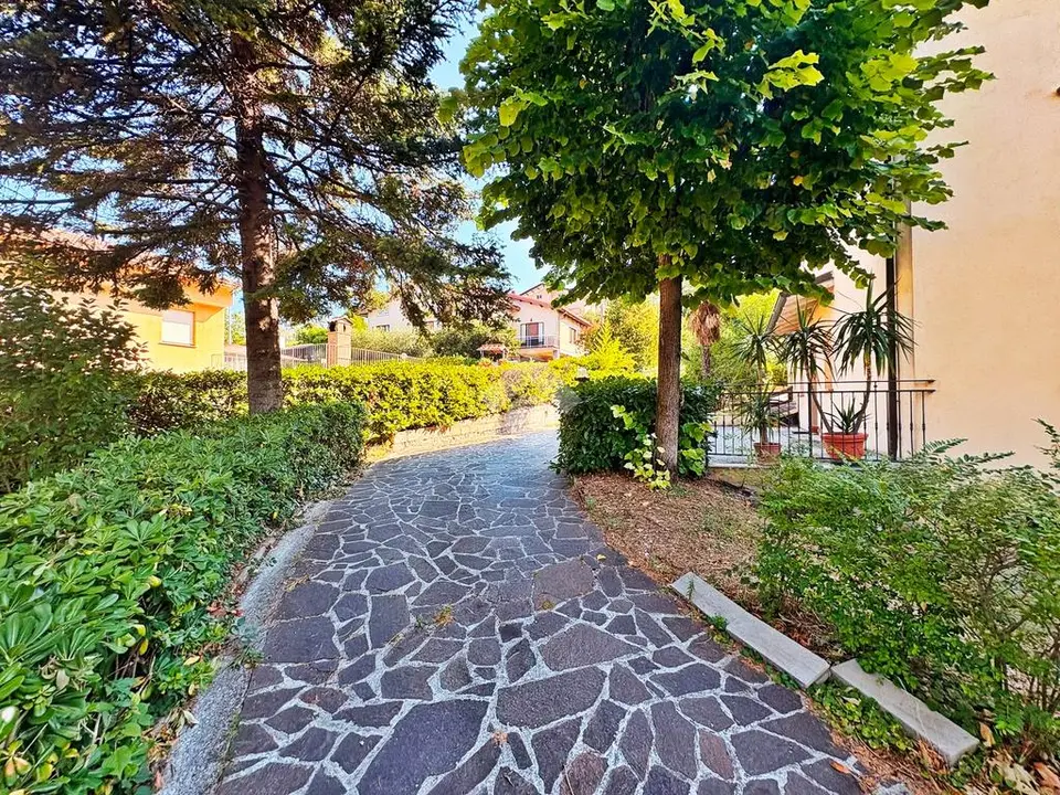 Quadrilocale in affitto a Gualdo Tadino