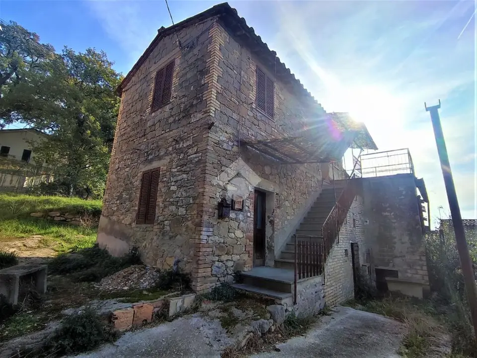 Rustico in vendita a Perugia