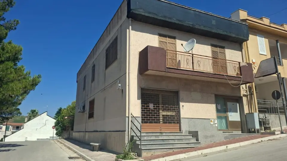 Palazzina in Corso Umberto I 5, Poggioreale (TP)