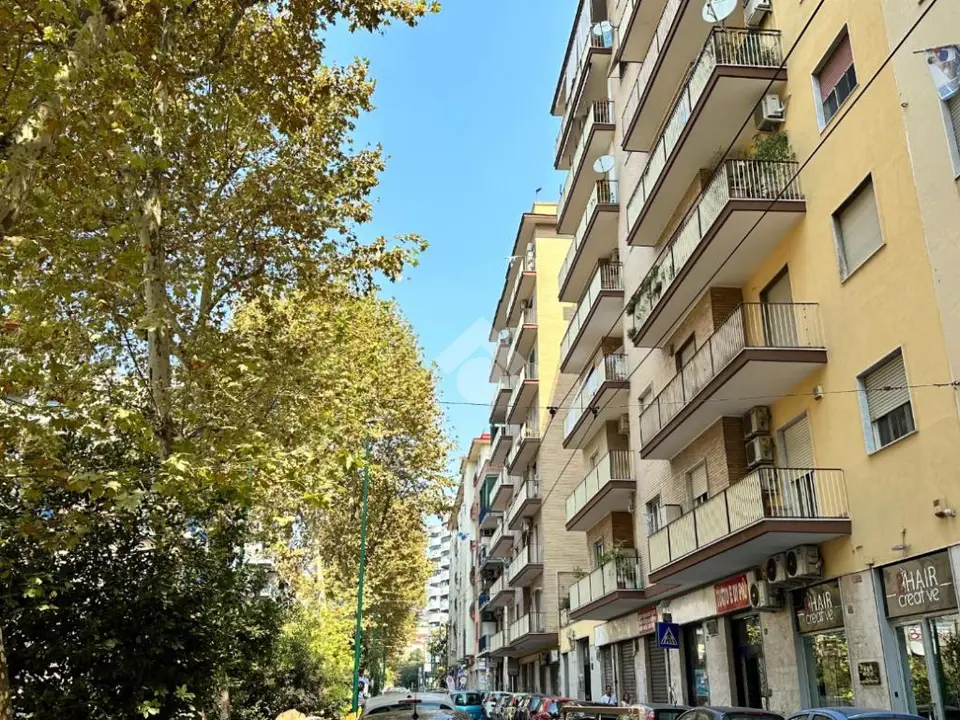 Quadrilocale in vendita a Napoli