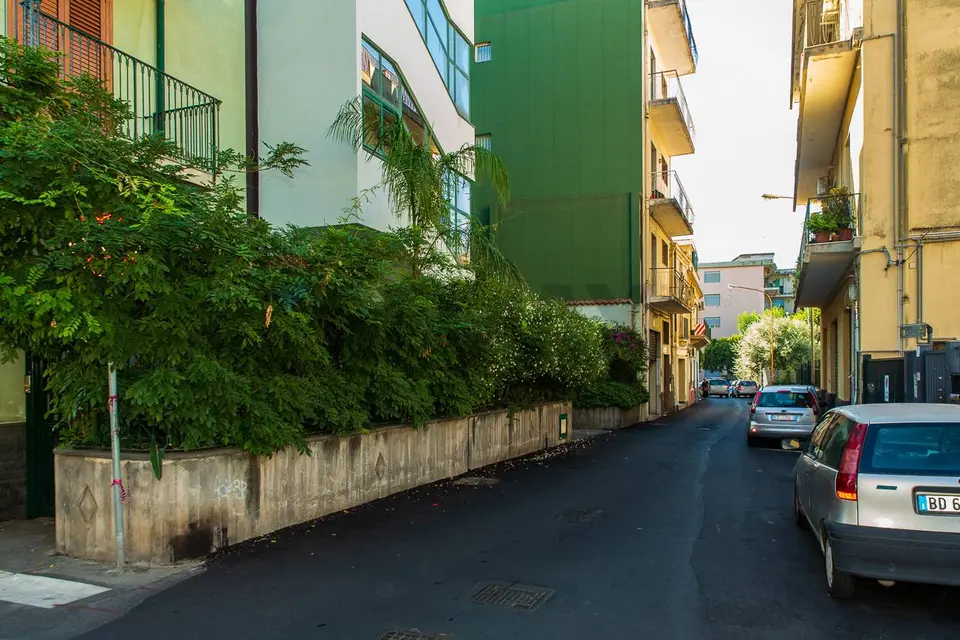 Laboratorio in Affitto a Acireale